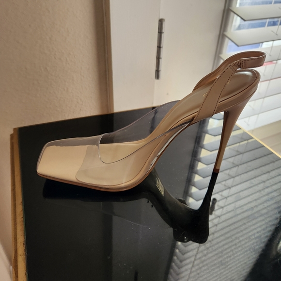 Shoes - Picture 6 of 6